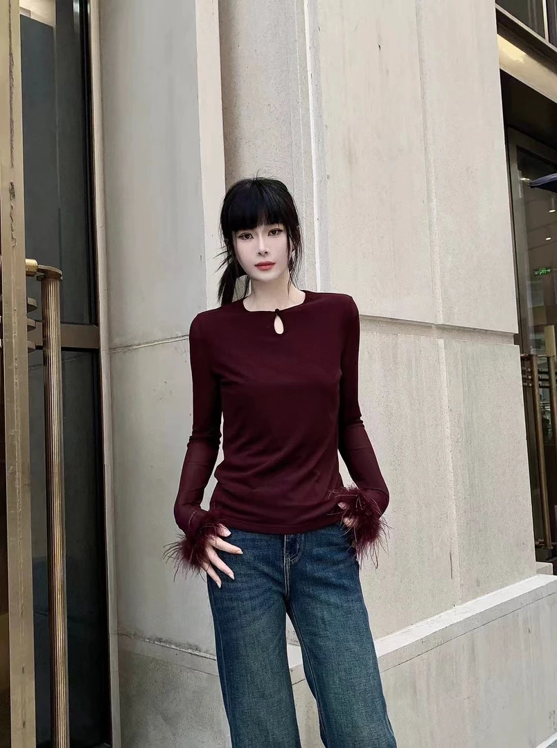 深圳南油欧货冬季新款袖口拼接毛毛圆领镂空长袖上衣女内搭ins