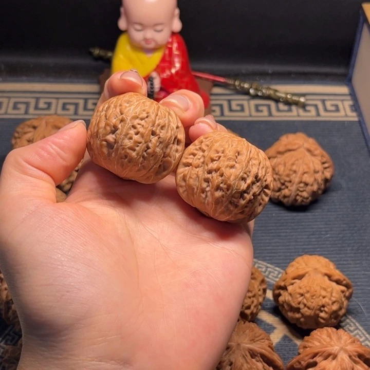 文玩核桃把件铁锤全品38