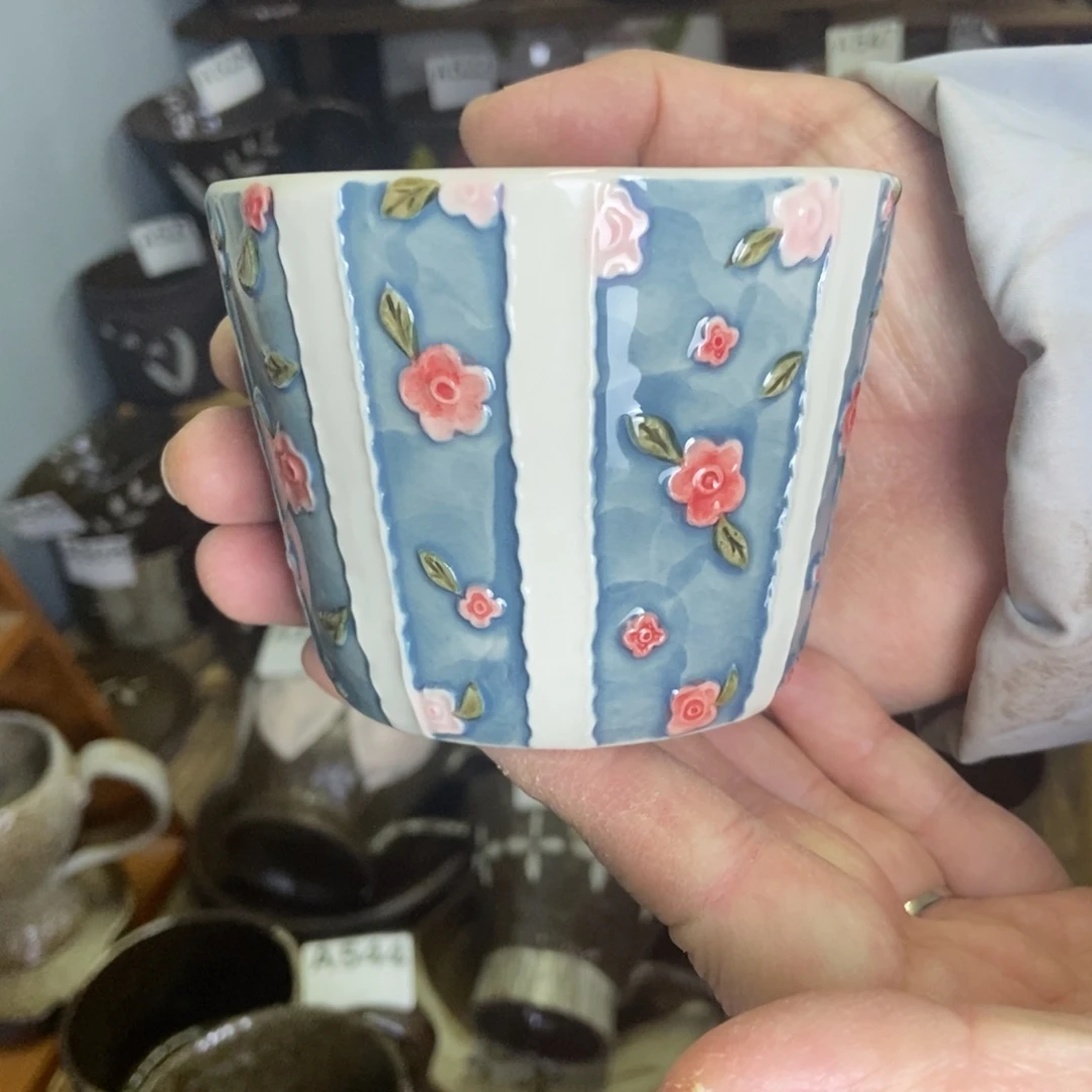 陶瓷_****?浮雕手彩玫瑰