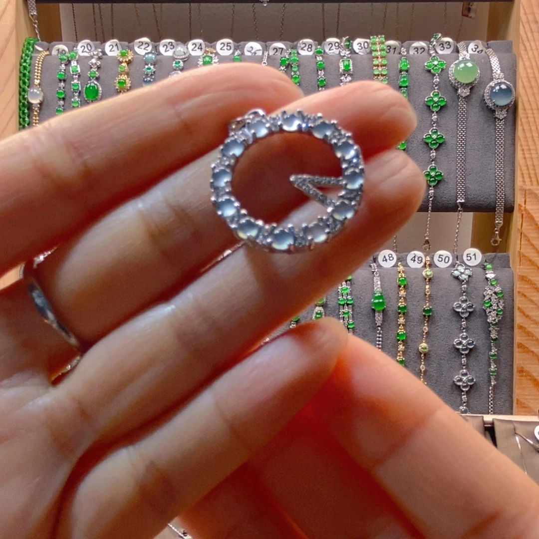 颈饰银S925镶嵌翡翠吊坠