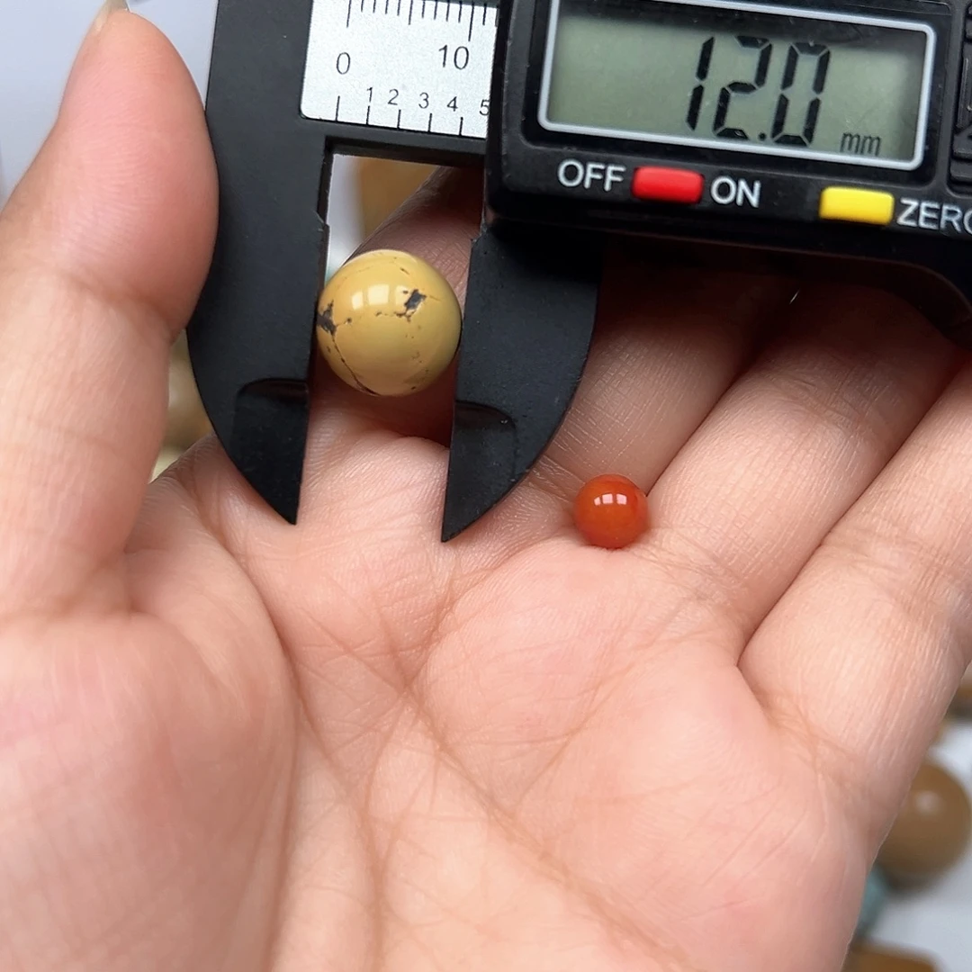 未镶嵌南红玛瑙珠宝奇石