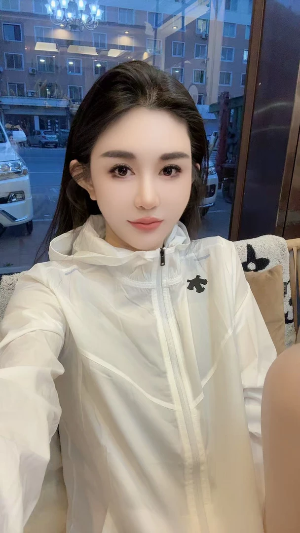 软糯轻薄情侣款薄外套