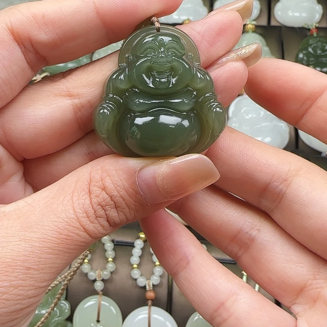 和田玉未镶嵌吊坠(赠链)