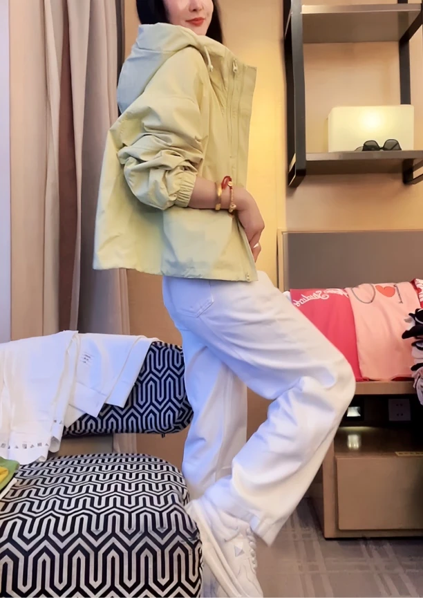 哝NONG-2025女生的打工人穿搭春季内里蕾丝拼接连帽外套01992395