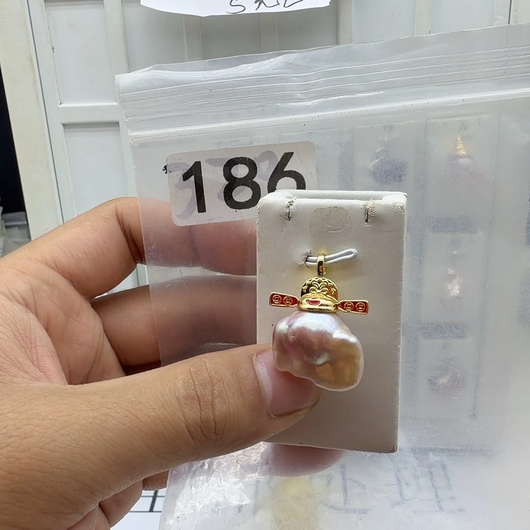 淡水珍珠颈饰合金