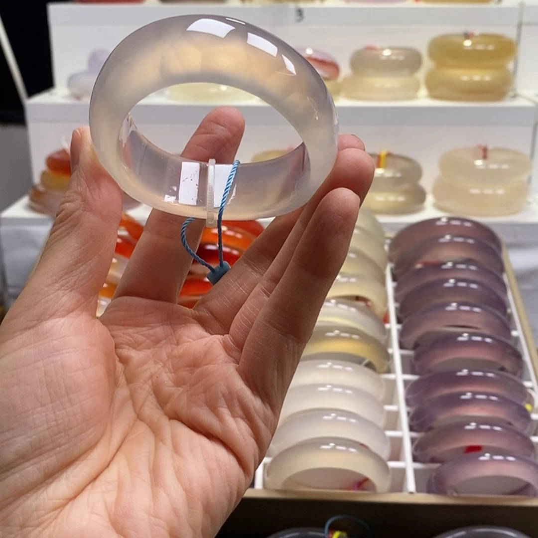 玛瑙/玉髓未镶嵌手镯