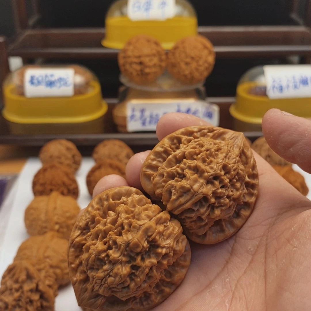 文玩核桃把件只****o官帽