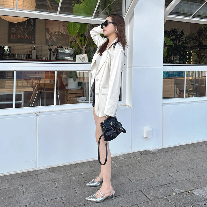 缎面短款西装外套女2024白色韩版休闲高级宽松气质垂感小西服上衣