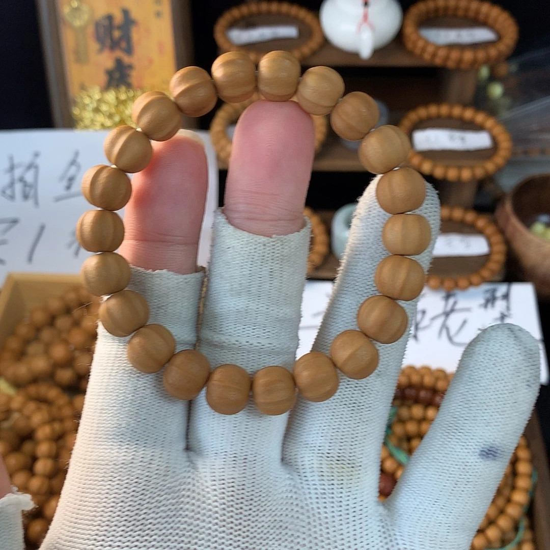 刘***来猴头核桃手串11橘皮猴头小鲨鱼