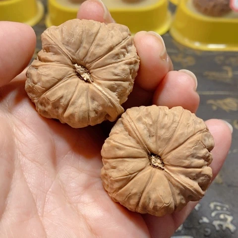 文玩核桃把件南瓜墩