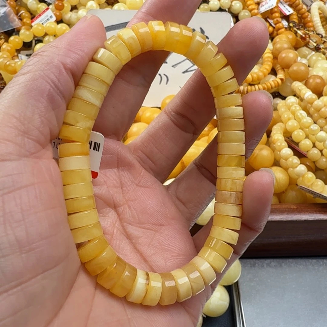 未镶嵌琥珀珠宝奇石