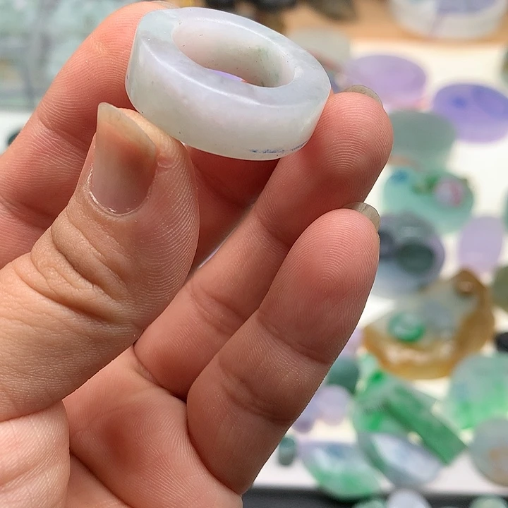 定制翡翠未镶嵌不退不换