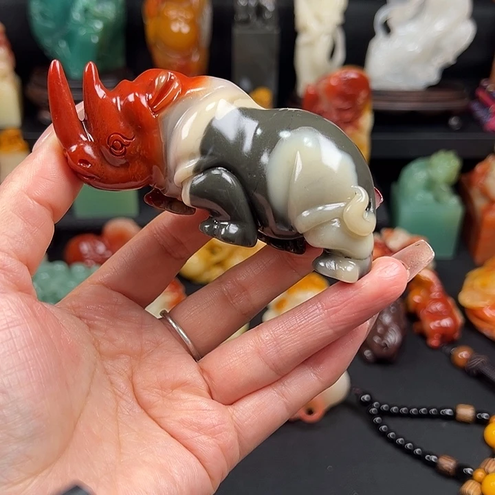 寿山石五彩高山石手把