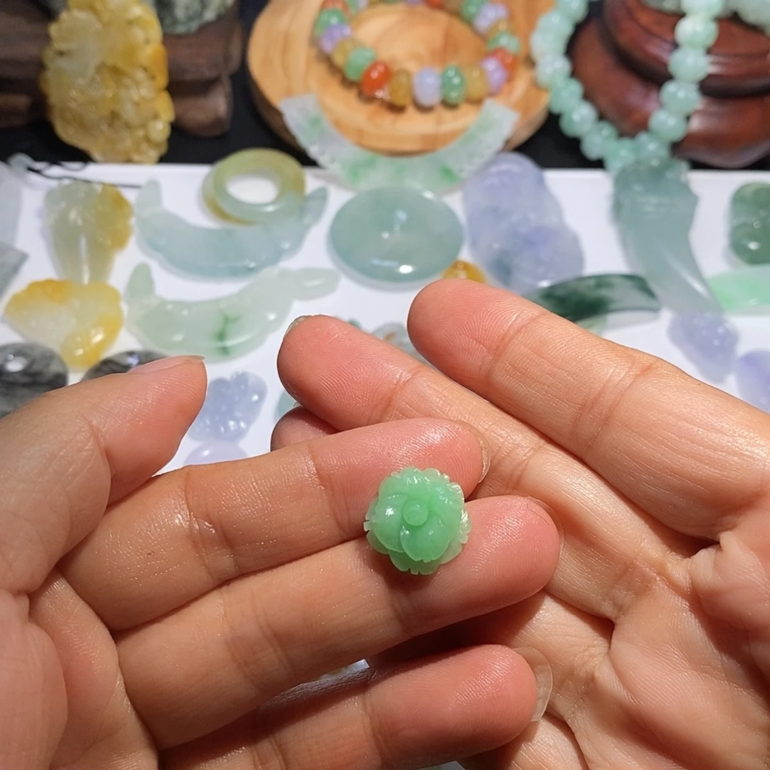 无***物未镶嵌定制翡翠花