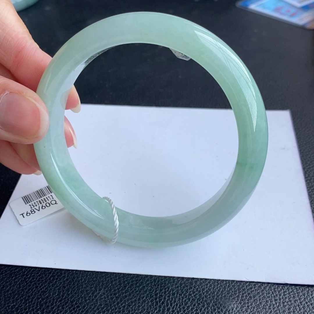 春***۶翡翠未镶嵌手镯61正圈