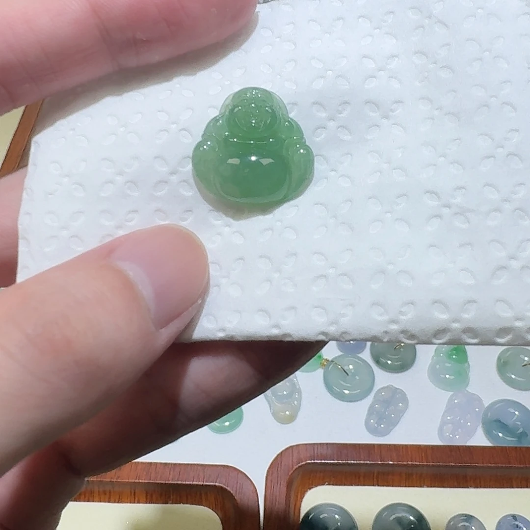 颈饰未镶嵌翡翠佛公