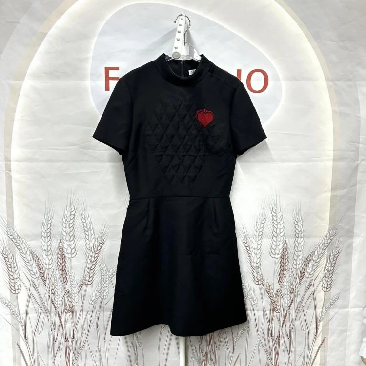 【8折】迪奥/连衣裙/95新/丝缎、羊毛、亮片/[251129ZC0001]