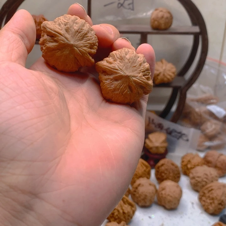 不***世文玩核桃吊坠38铁锤
