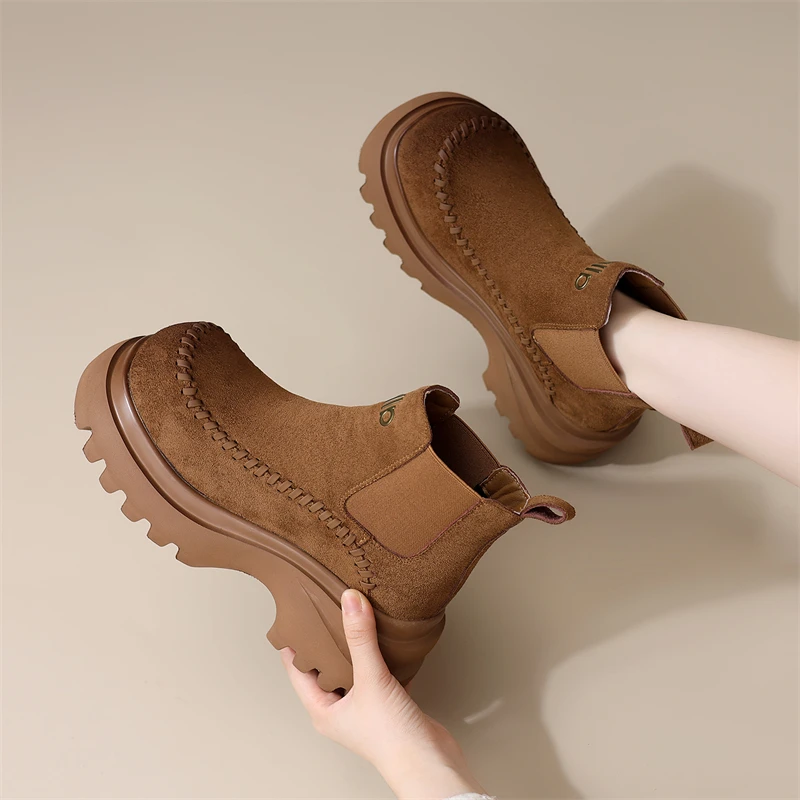 基地马丁靴女2025秋冬季新款加绒加厚英伦风复古软底防滑保暖短靴