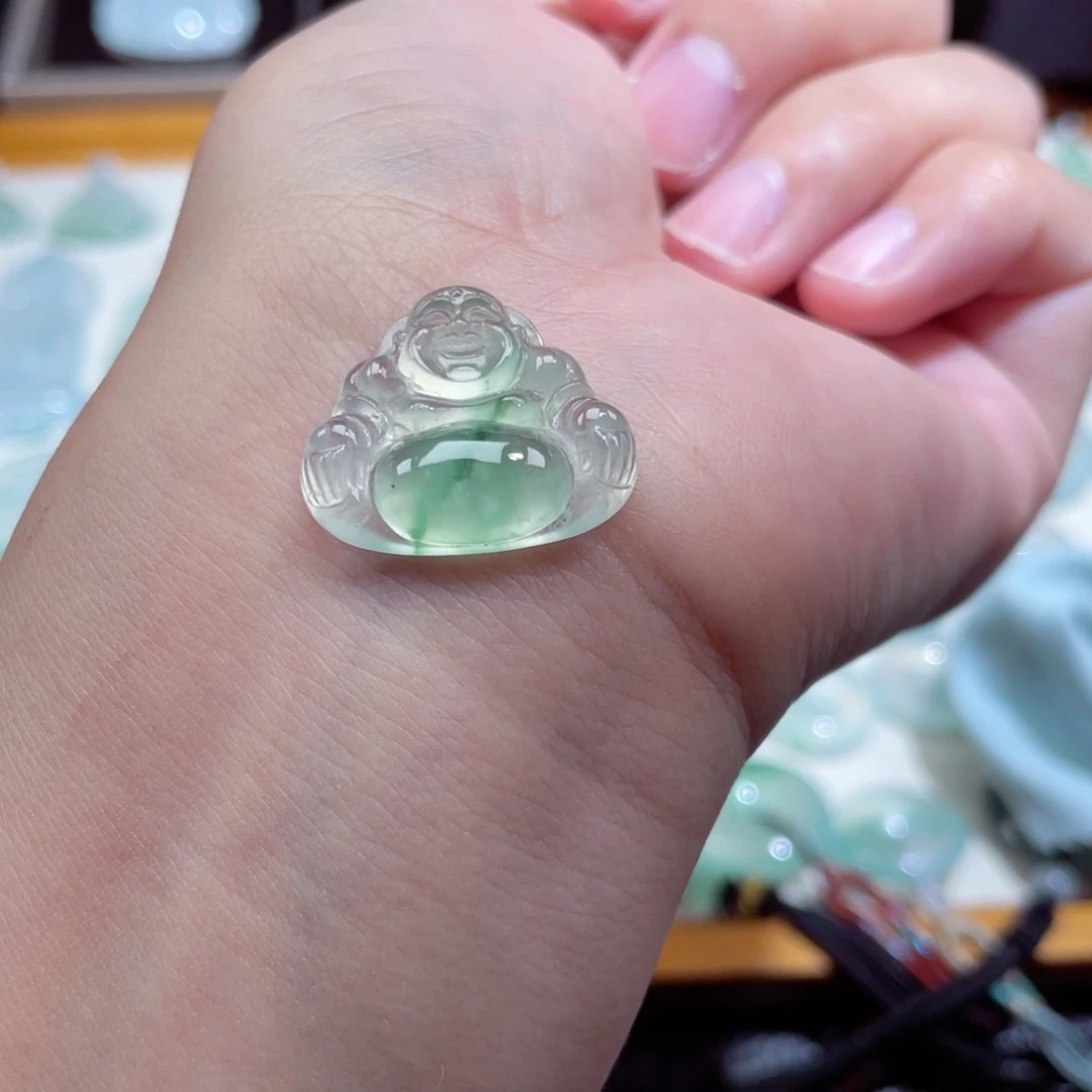 颈饰未镶嵌翡翠佛公