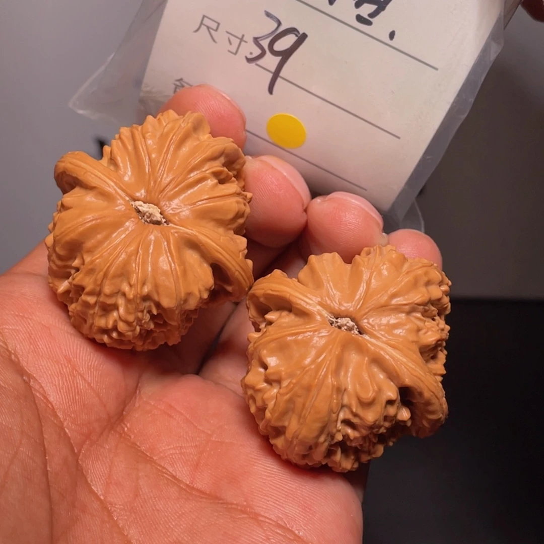 文玩核桃吊坠文玩核桃