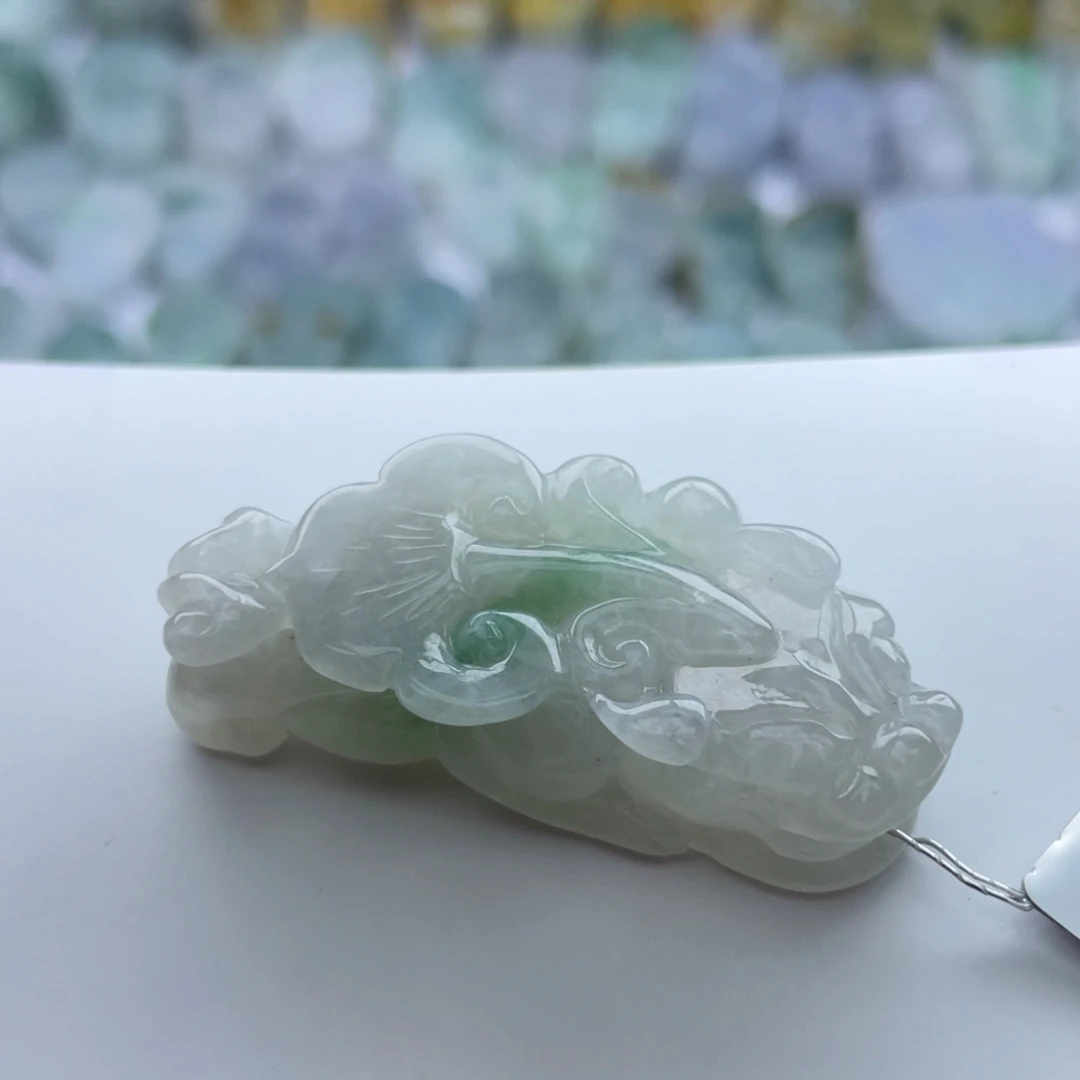 翡翠颈饰未镶嵌貔貅