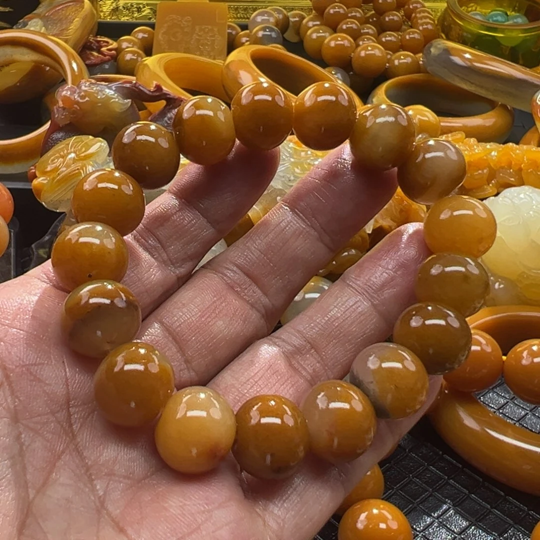 未镶嵌未镶嵌石英质玉