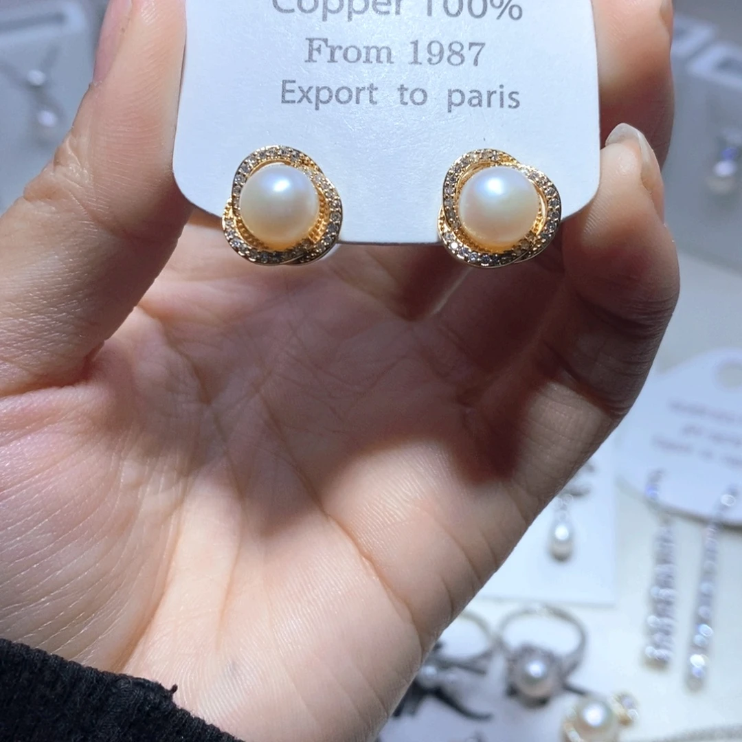 淡水珍珠耳饰未镶嵌