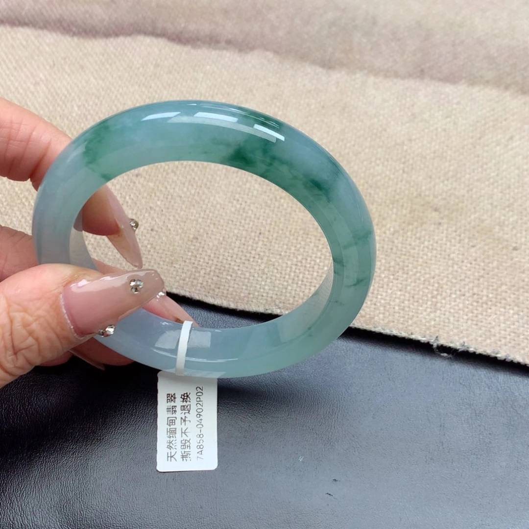 未镶嵌手镯翡翠缅甸翡翠手镯