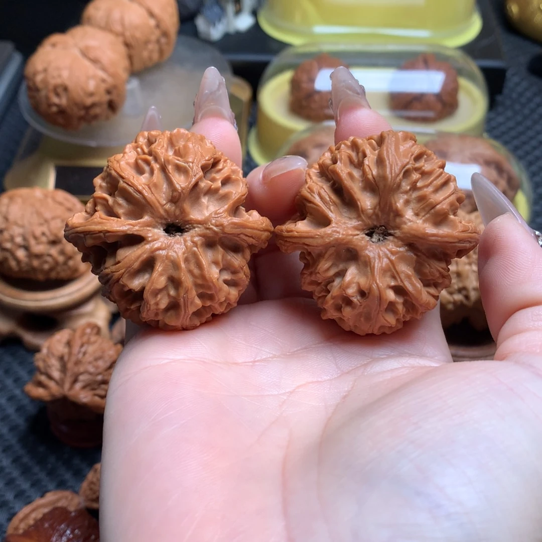 文玩核桃把件颜*龙43老树苹果园