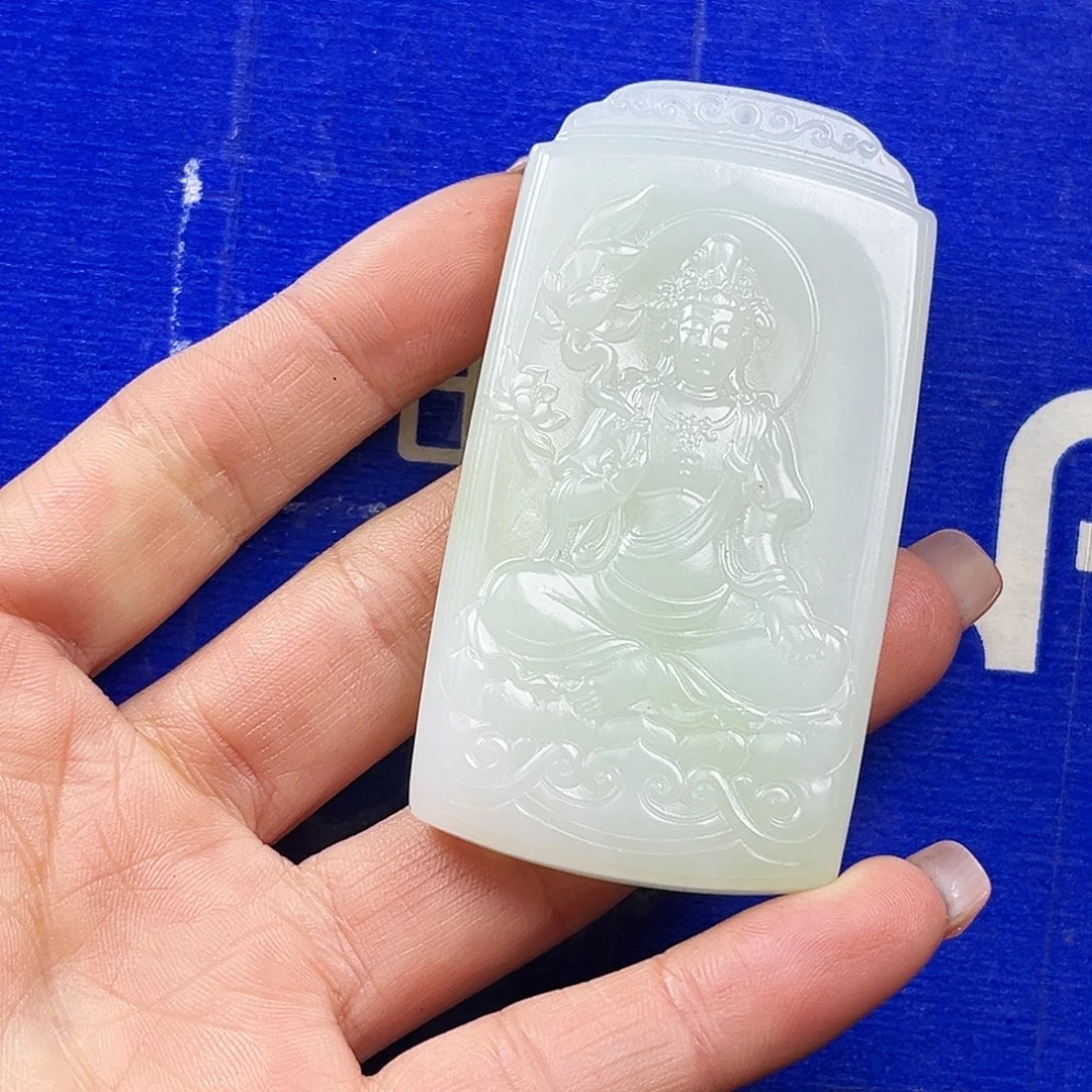 用***9和田玉未镶嵌挂件