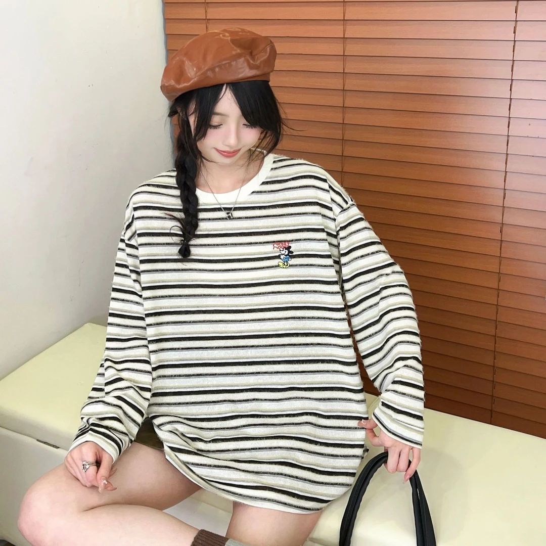 孕妇秋款薄款撞色条纹米奇卫衣