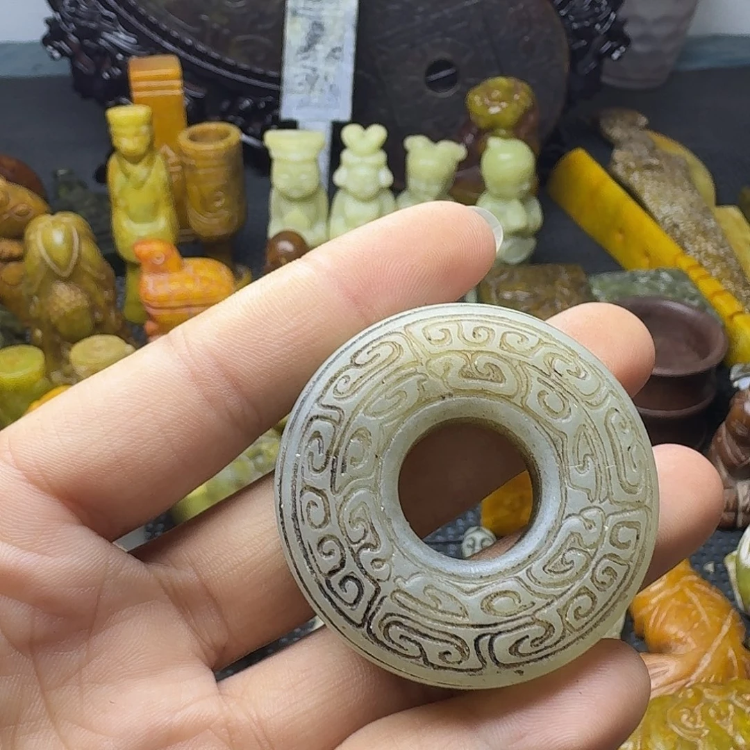 白玉菩提吊坠。。。