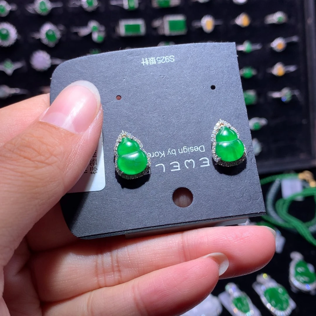 翡翠银S925镶嵌颈饰翡翠