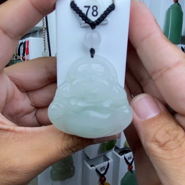 石英质玉未镶嵌颈饰