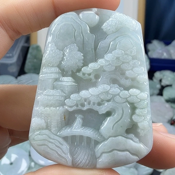 翡翠未镶嵌颈饰翡翠