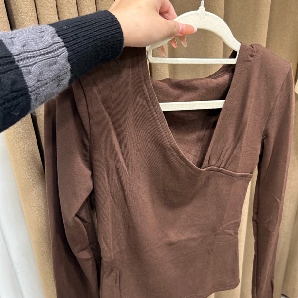 越野兔 交叉v领打底磨毛T恤8126