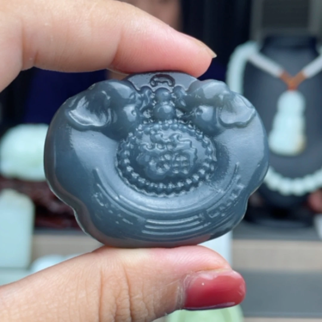 【闪购商品】颈饰未镶嵌和田玉