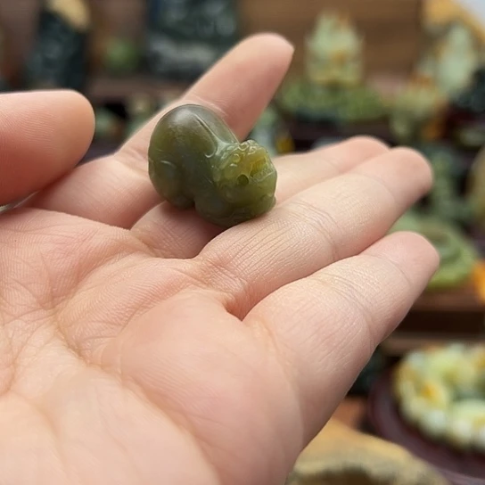 未镶嵌和田玉珠宝奇石
