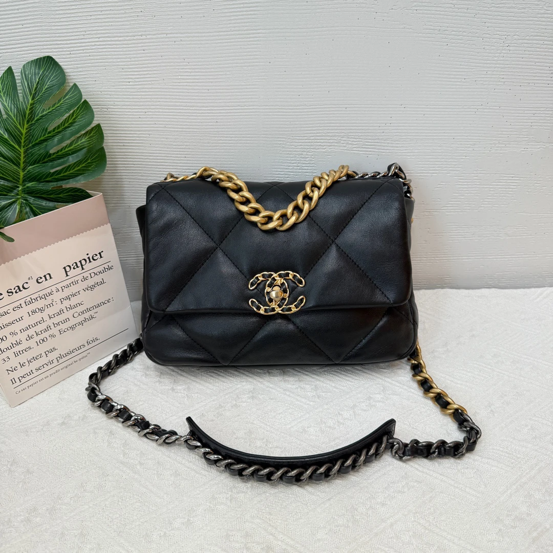 99新 Chanel/香奈儿 /22S 19bag黑金羊/斜挎包/小号 22年芯片款