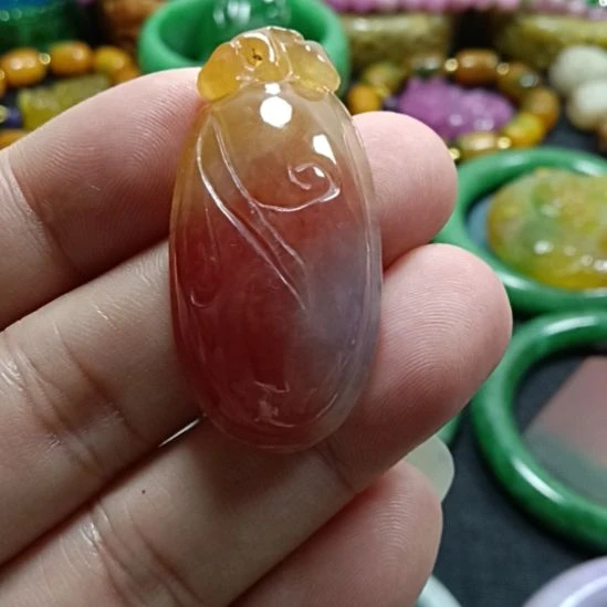 翡翠未镶嵌挂件翡翠