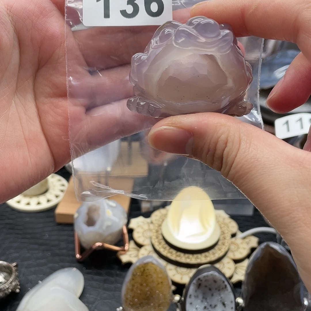 刘***一水晶大型摆件（非配饰）未镶嵌