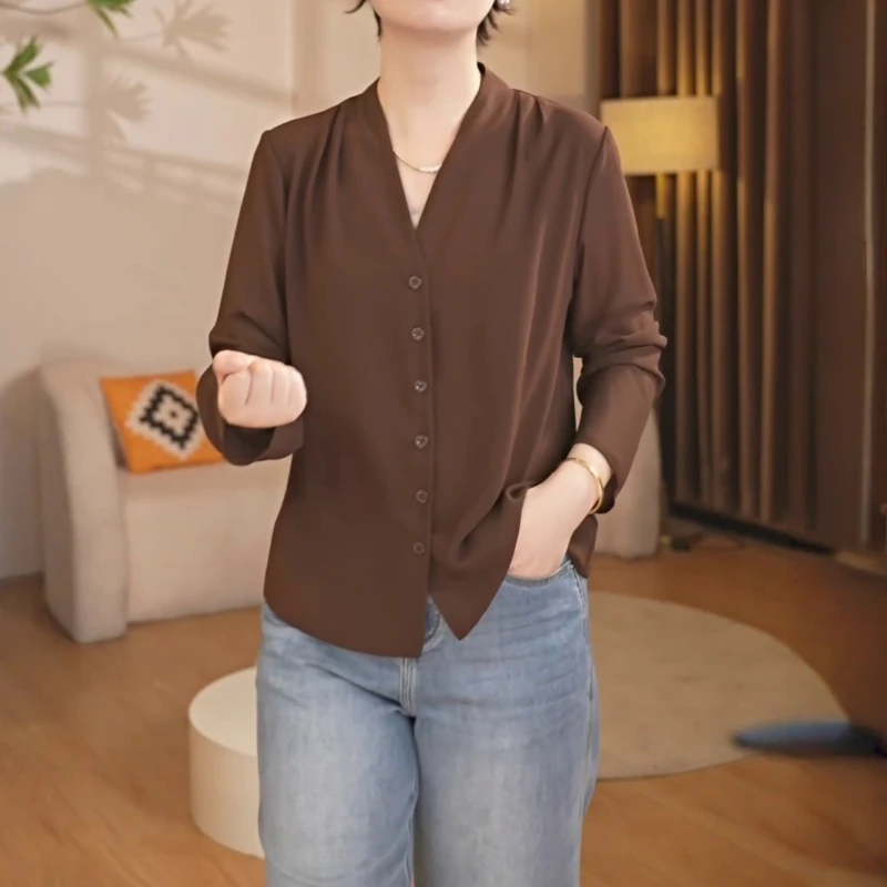 时尚遮肉V领女装秋季新款百搭纯色气质简约显瘦洋气长袖衬衫上衣