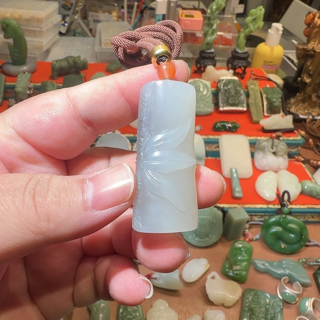 和田玉颈饰未镶嵌