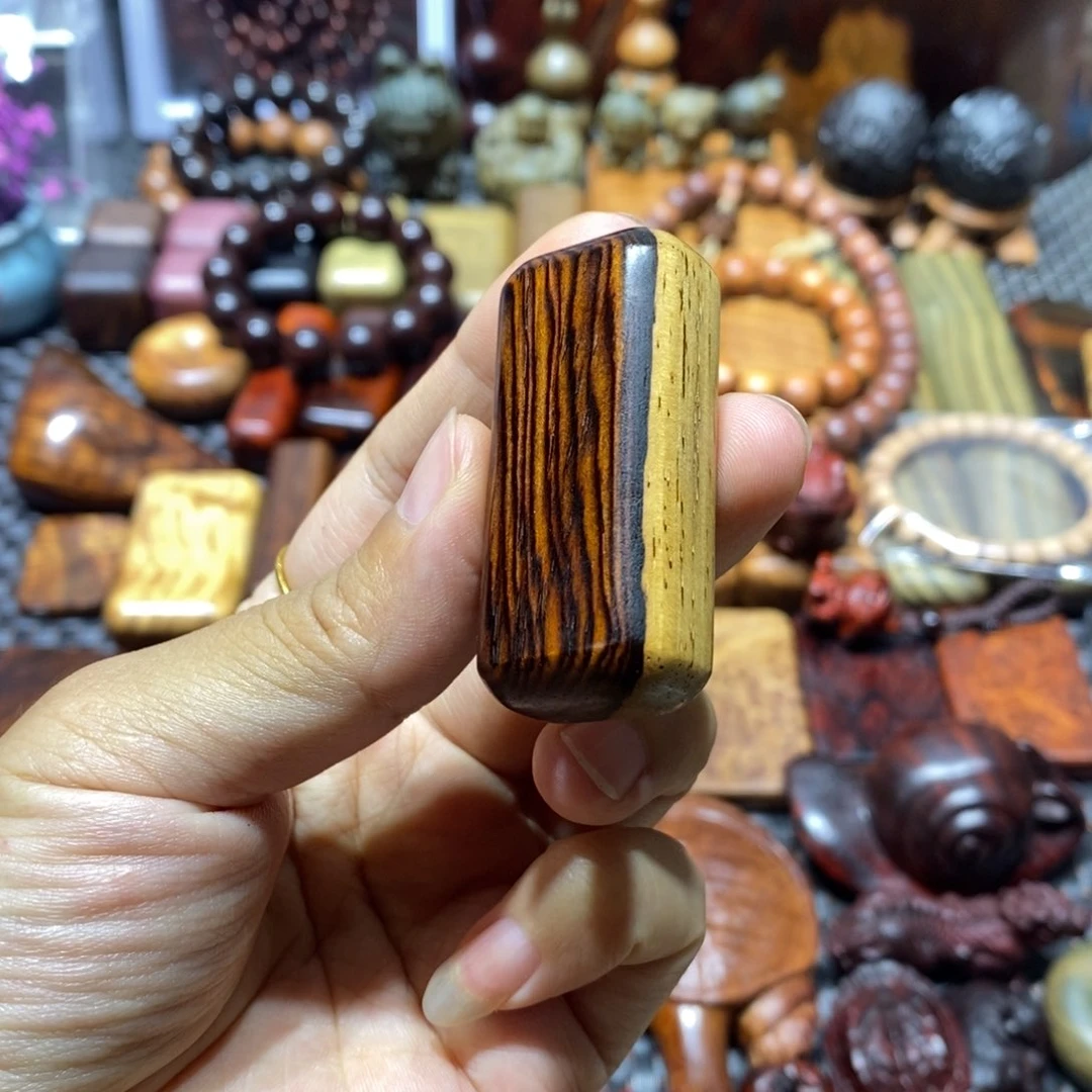 微凹黄檀（南美大红酸枝）乄***乄