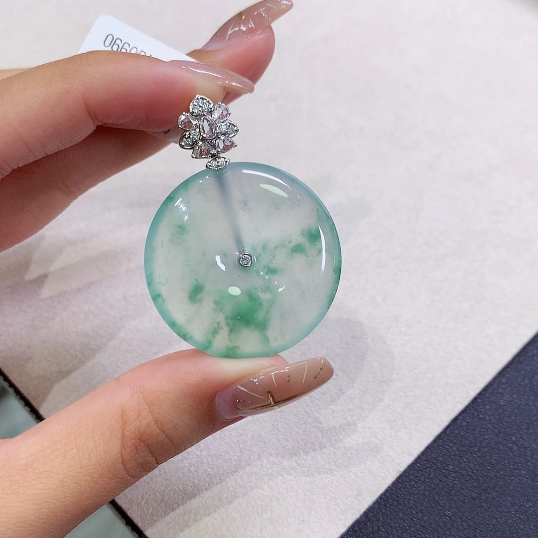 翡翠18K金镶嵌吊坠(不含链)32.7-5.5