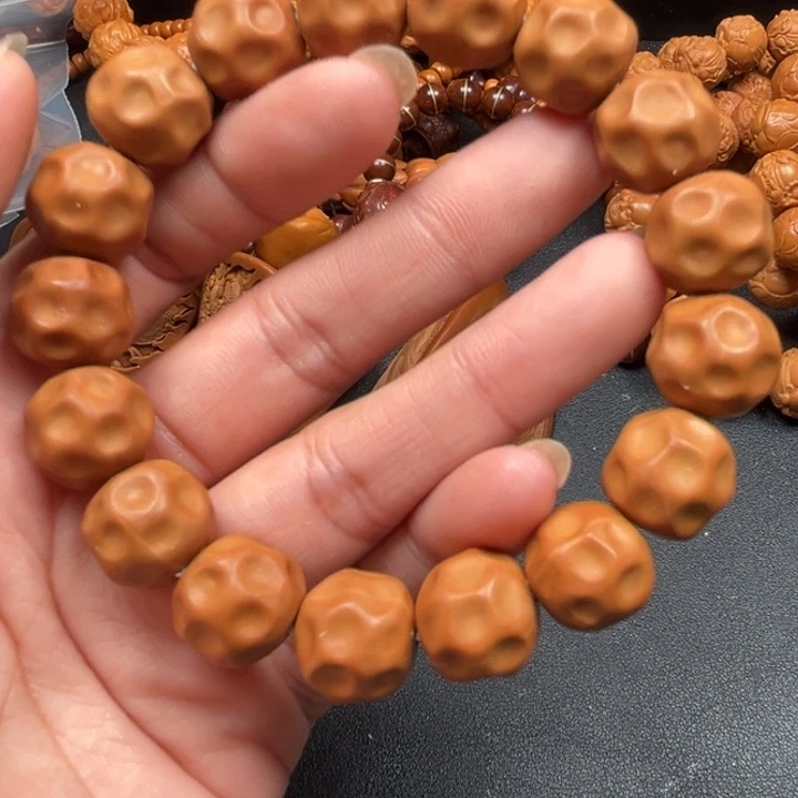 吊坠猴头核桃橄榄