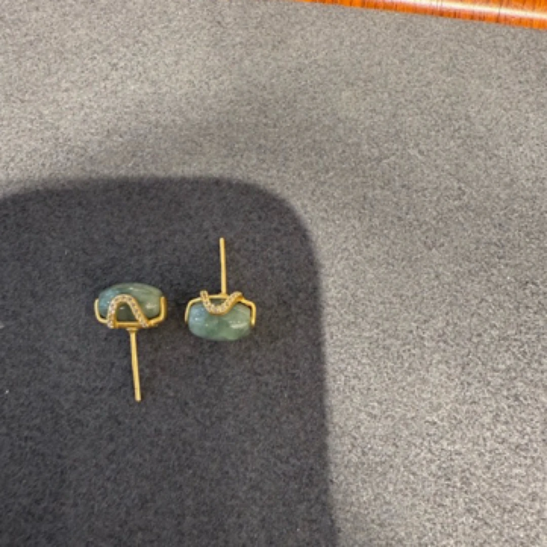 非金属树脂耳饰 时尚款耳钉