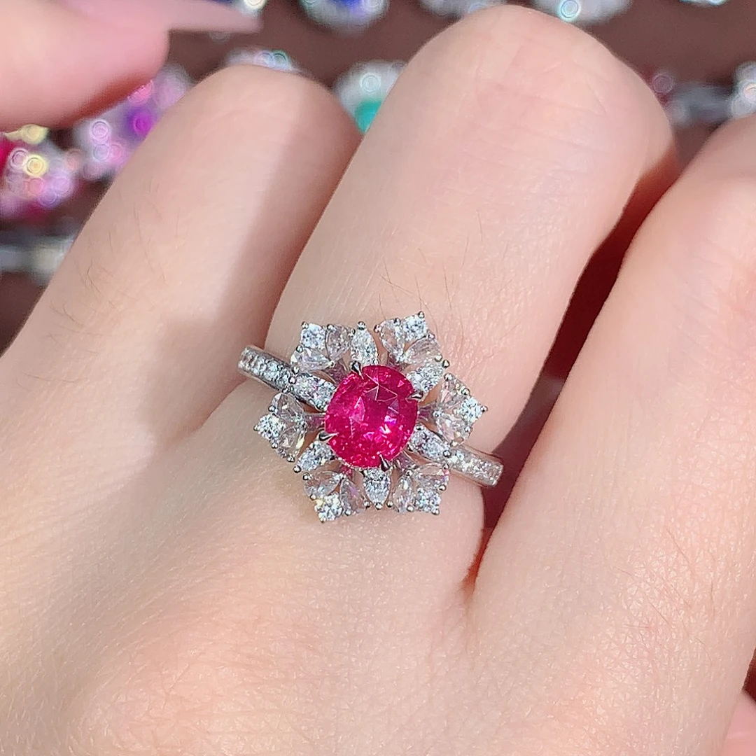 18K金镶嵌戒指尖晶石1.07ct/天然宝石/七天无理由