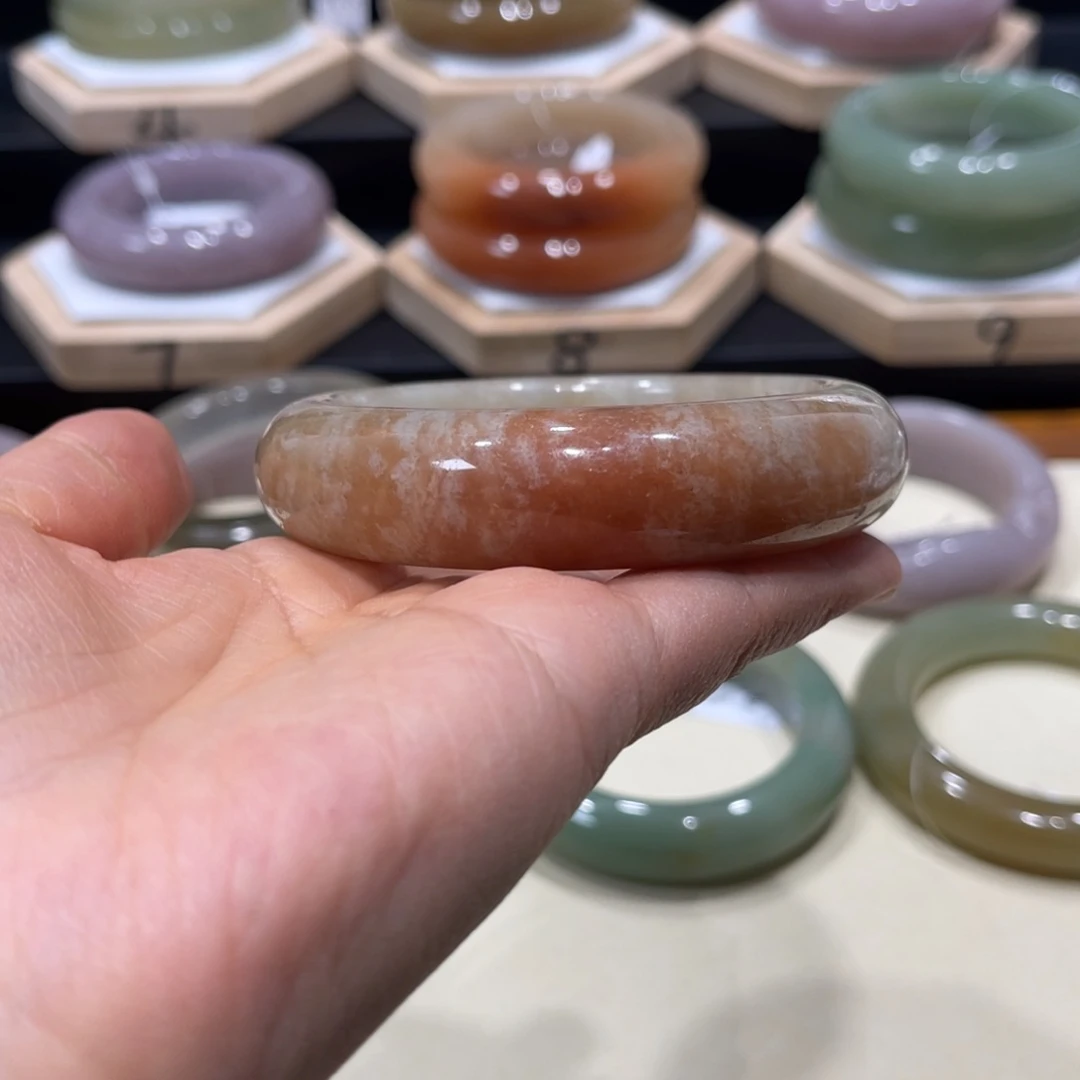 石英质玉未镶嵌手镯